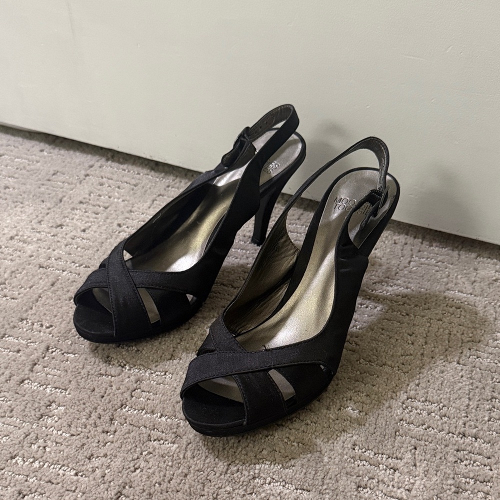 Mootsies Tootsies Black Slingback Heels
